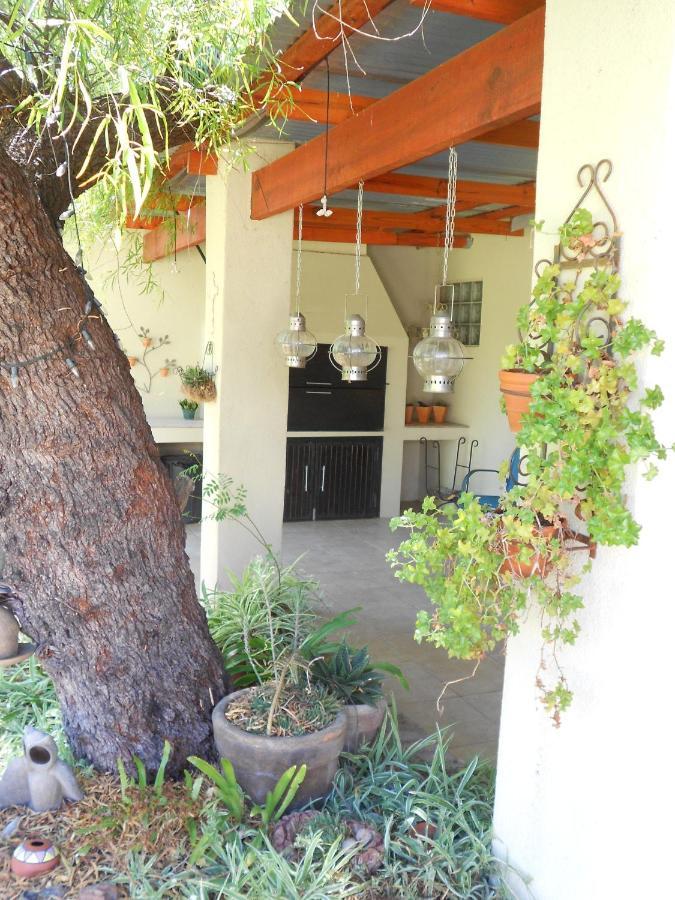 Pane Vivente Garden Cottage Beaufort West Exterior foto